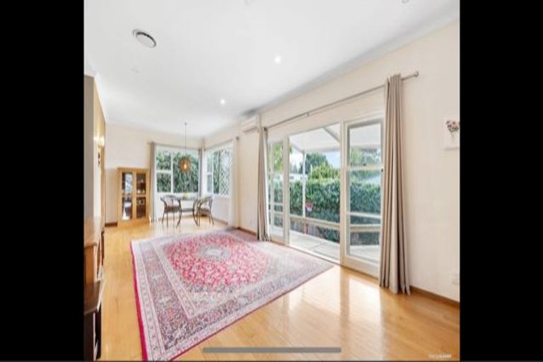 Photo of property in 2/41 Pah Road, Cockle Bay, Auckland, 2014