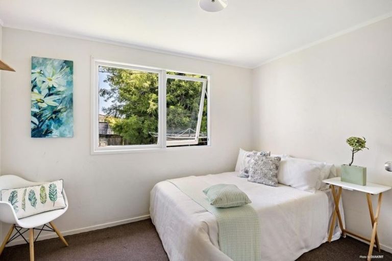 Photo of property in 28 Gambare Place, Wattle Downs, Auckland, 2103