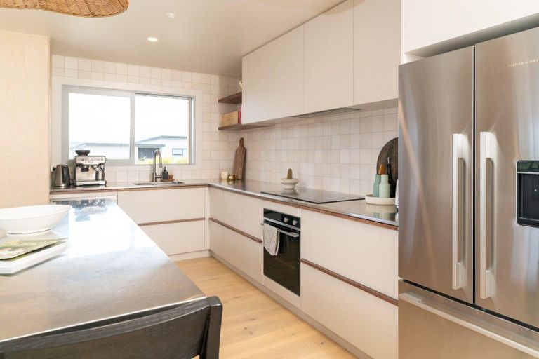 Photo of property in 8 Maataitai Road, Raglan, 3225