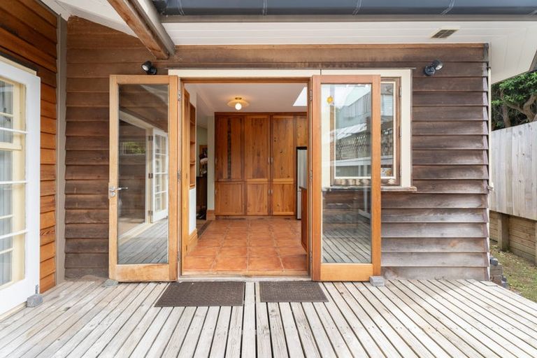 Photo of property in 14 Whanake Street, Titahi Bay, Porirua, 5022