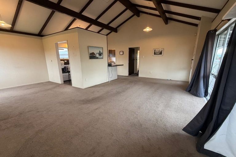 Photo of property in 115 Middle Road, Havelock North, 4130