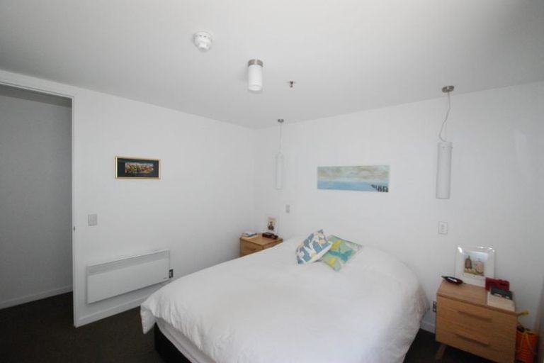 Photo of property in Montreaux Apartments, 9c/164 The Terrace, Wellington Central, Wellington, 6011