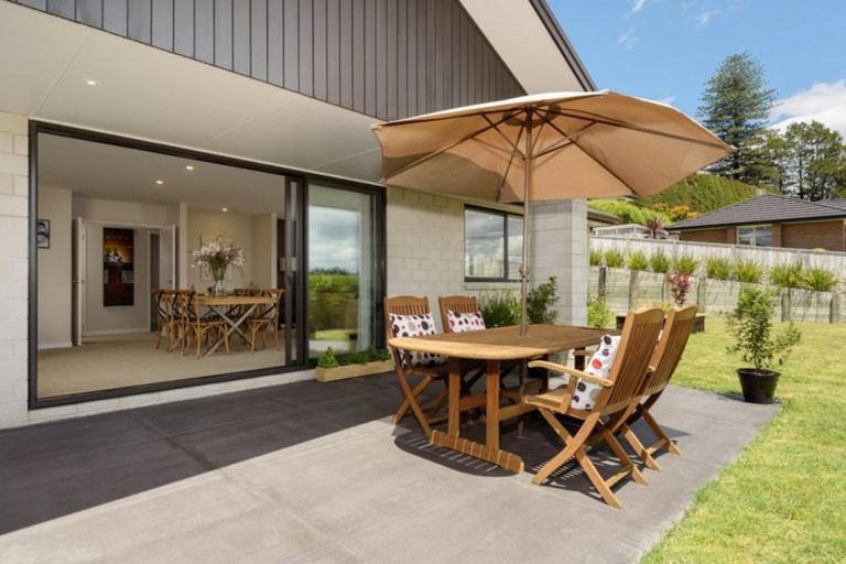 Photo of property in 111 Condor Drive, Pyes Pa, Tauranga, 3112