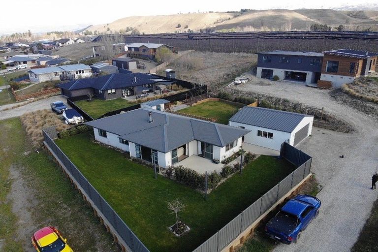 Photo of property in 27 Missy Crescent, Mount Pisa, Cromwell, 9383