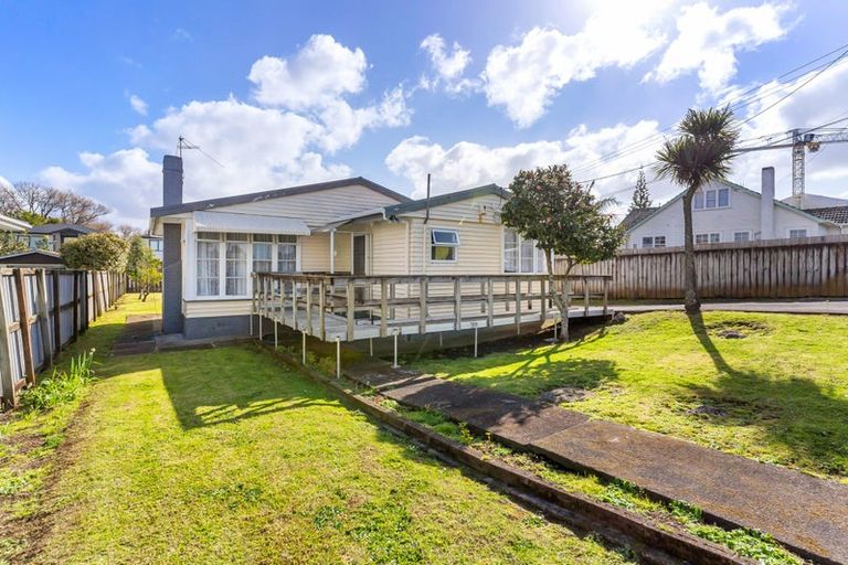 Photo of property in 191 Richardson Road, Mount Albert, Auckland, 1041