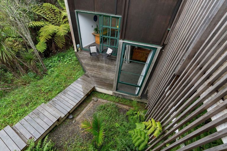 Photo of property in 6 Gannet Point, Rothesay Bay, Auckland, 0630