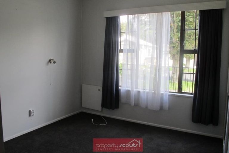 Photo of property in 14 Kirkcaldy Street, South Dunedin, Dunedin, 9012