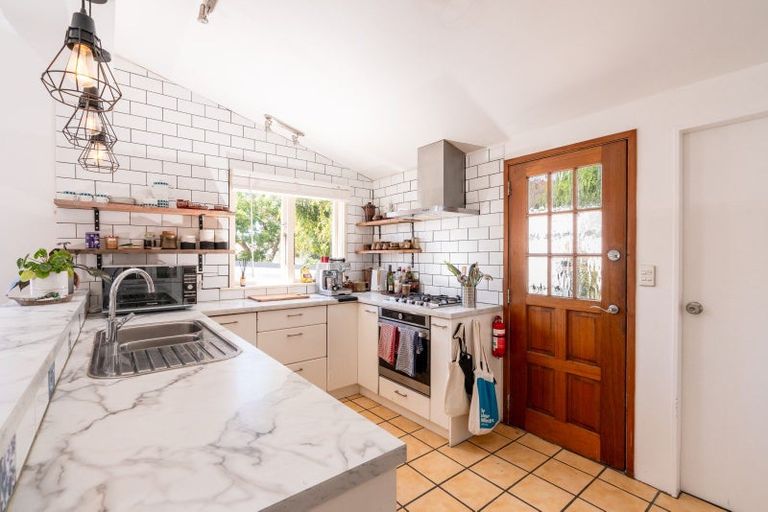 Photo of property in 29 Newman Terrace, Thorndon, Wellington, 6011