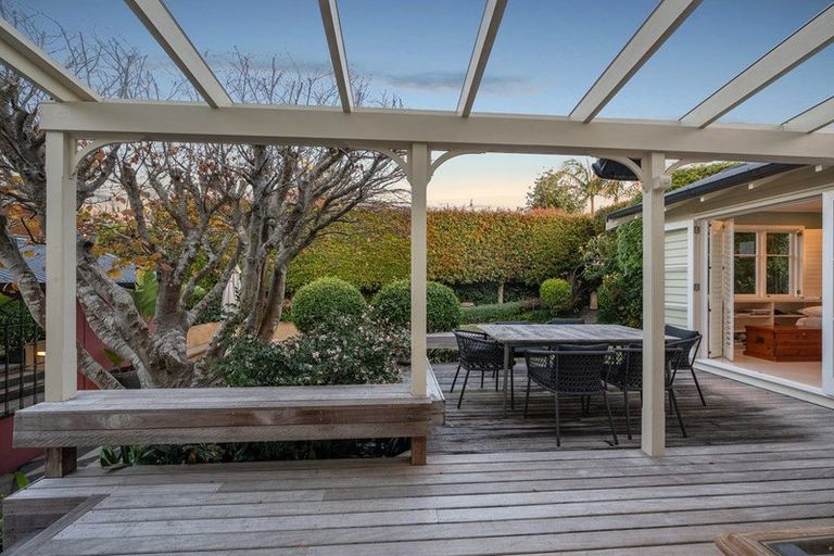 Photo of property in 13 Cameron Street, Takapuna, Auckland, 0622