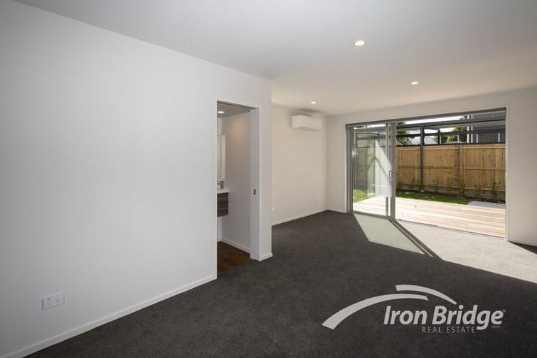 Photo of property in 1/21 Linwood Avenue, Linwood, Christchurch, 8011