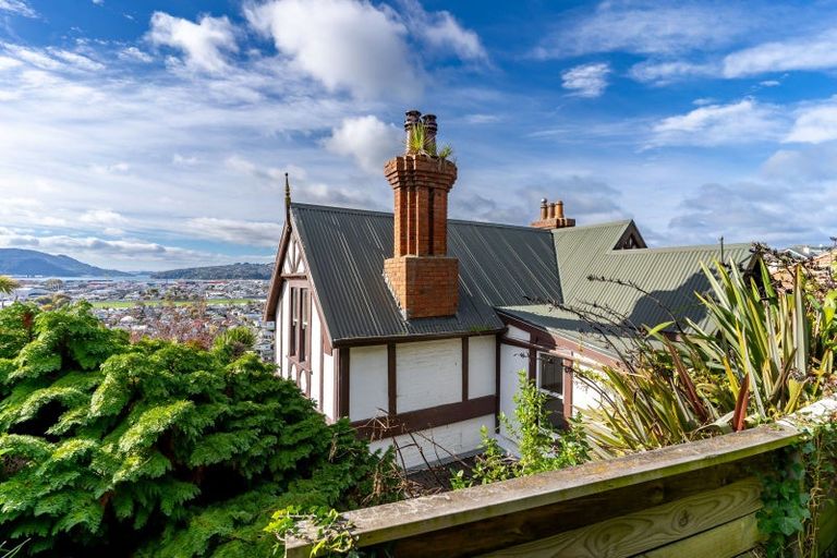 Photo of property in 38 Easther Crescent, Kew, Dunedin, 9012