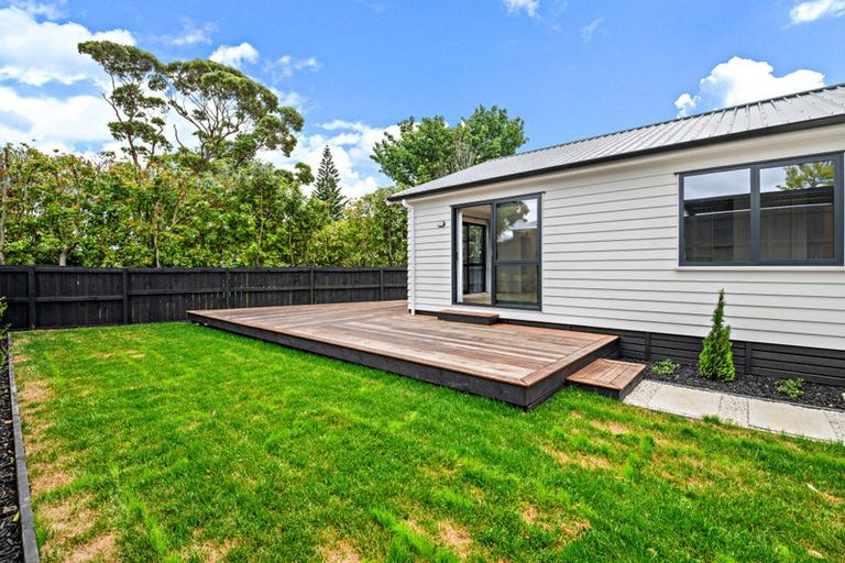 Photo of property in 56 Mcintyre Road, Mangere Bridge, Auckland, 2022