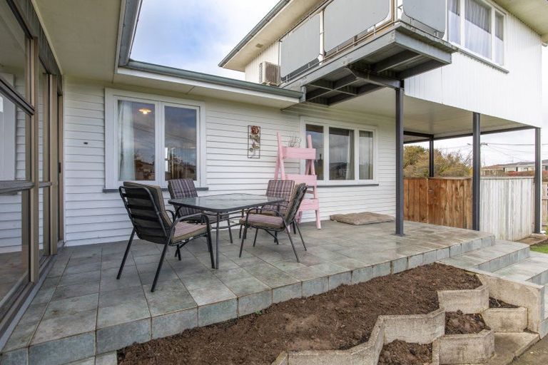 Photo of property in 1 Jull Crescent, Waipukurau, 4200