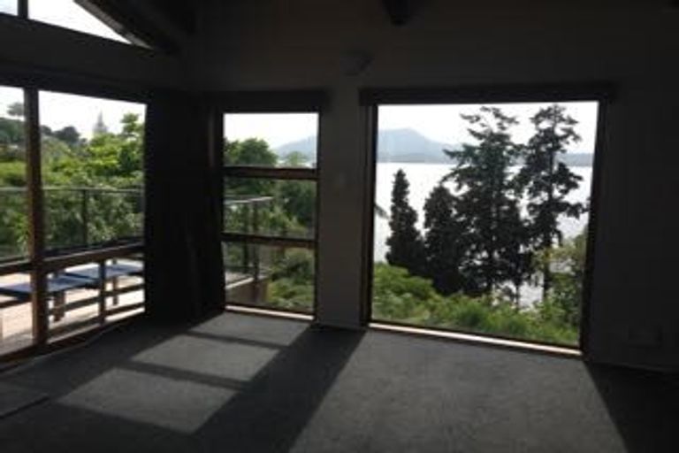 Photo of property in 26 Ewing Grove, Acacia Bay, Taupo, 3330