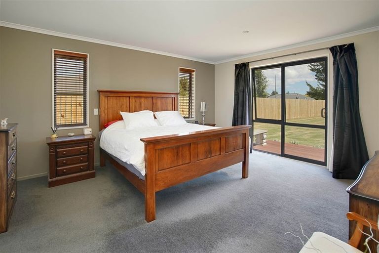 Photo of property in 6 Willowside Place, Amberley, 7410