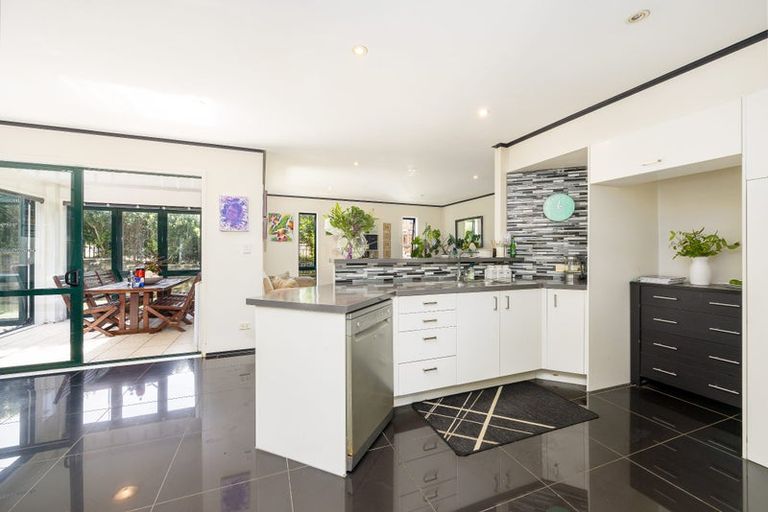 Photo of property in 123 Voyager Drive, Gulf Harbour, Whangaparaoa, 0930