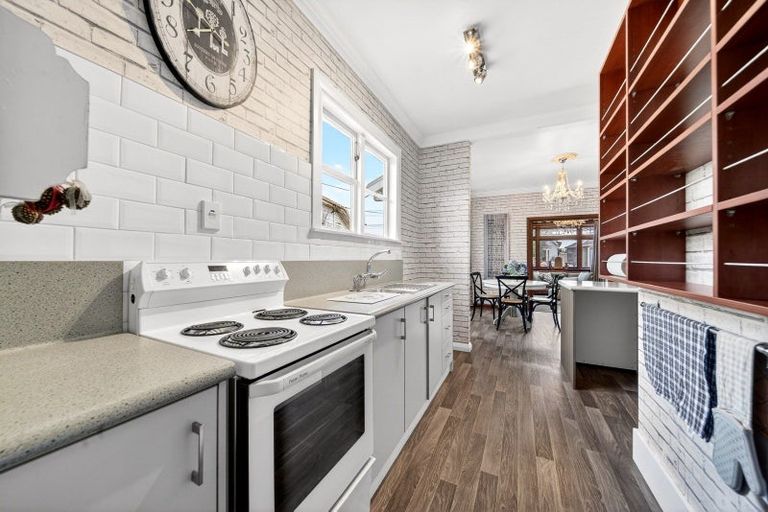 Photo of property in 106 Lincoln Road, Masterton, 5810