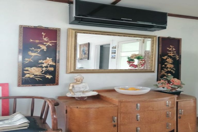 Photo of property in 165 Cambridge Street, Levin, 5510