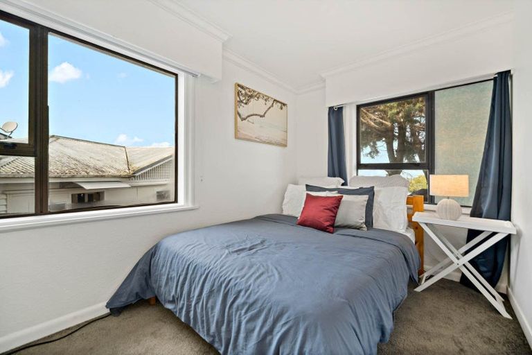Photo of property in 24 Tawa Road, Onehunga, Auckland, 1061