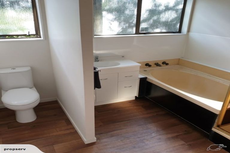 Photo of property in 73 Webb Road, Helena Bay, Hikurangi, 0184