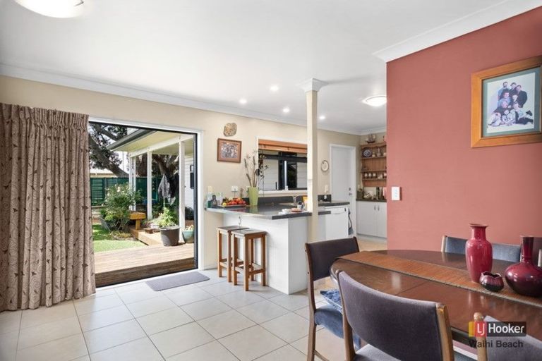 Photo of property in 10 Marine Avenue, Waihi Beach, 3611