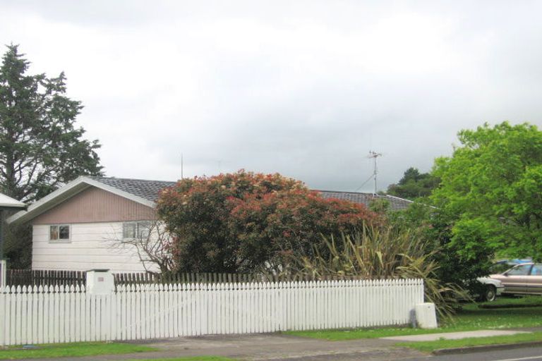 Photo of property in 14 Thames Road, Paeroa, 3600