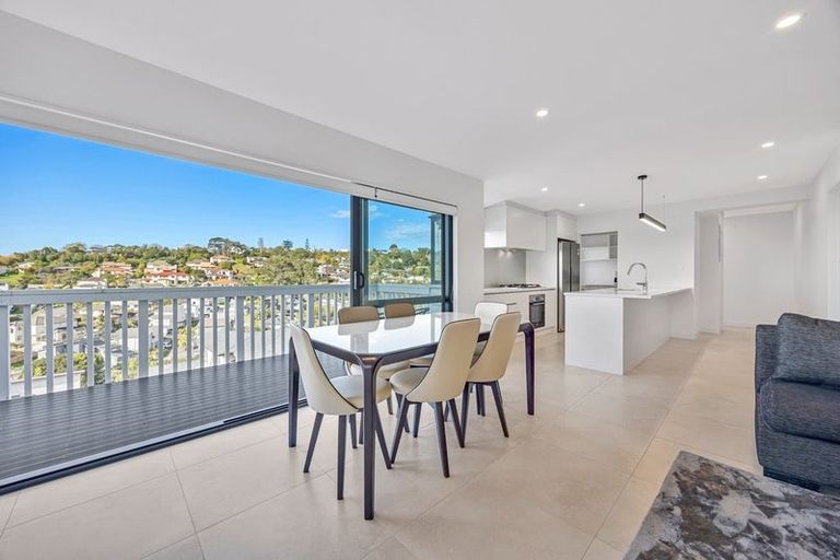 Photo of property in 83b Bayside Drive, Browns Bay, Auckland, 0630