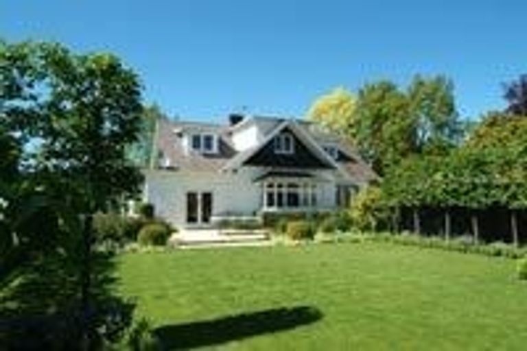 Photo of property in 284 Papanui Road, Merivale, Christchurch, 8052