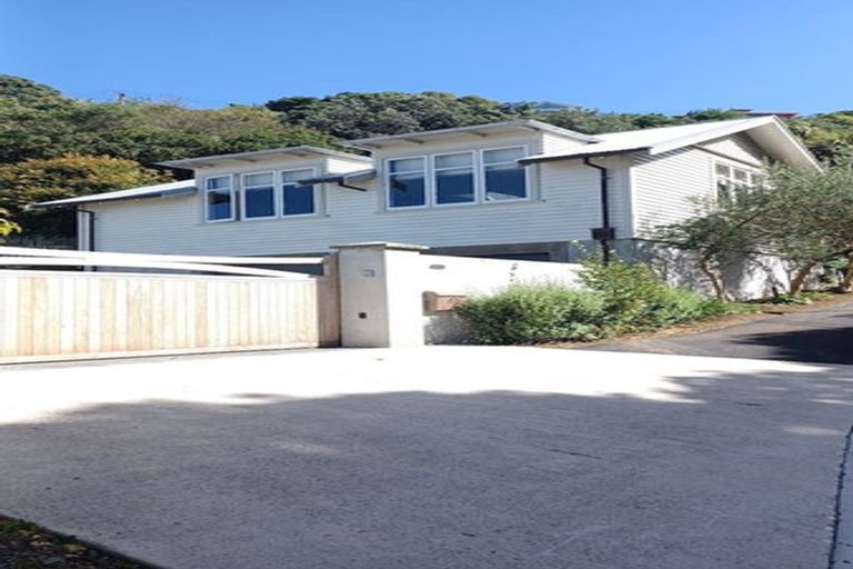Photo of property in 90 Awa Road, Seatoun, Wellington, 6022