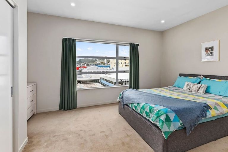 Photo of property in Galleria Apartments, 2/77 Tory Street, Te Aro, Wellington, 6011