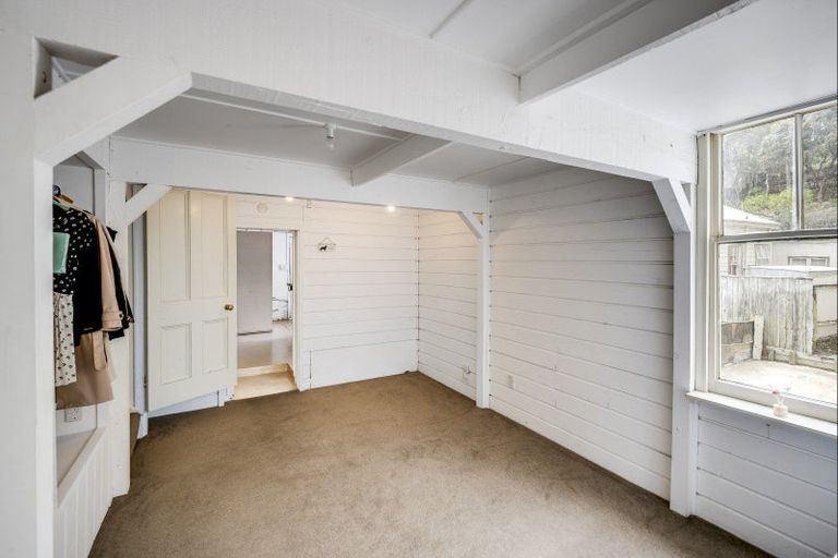 Photo of property in 2 Cameron Road, Bluff Hill, Napier, 4110