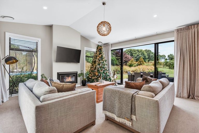 Photo of property in 139 Mapara Road, Acacia Bay, Taupo, 3385