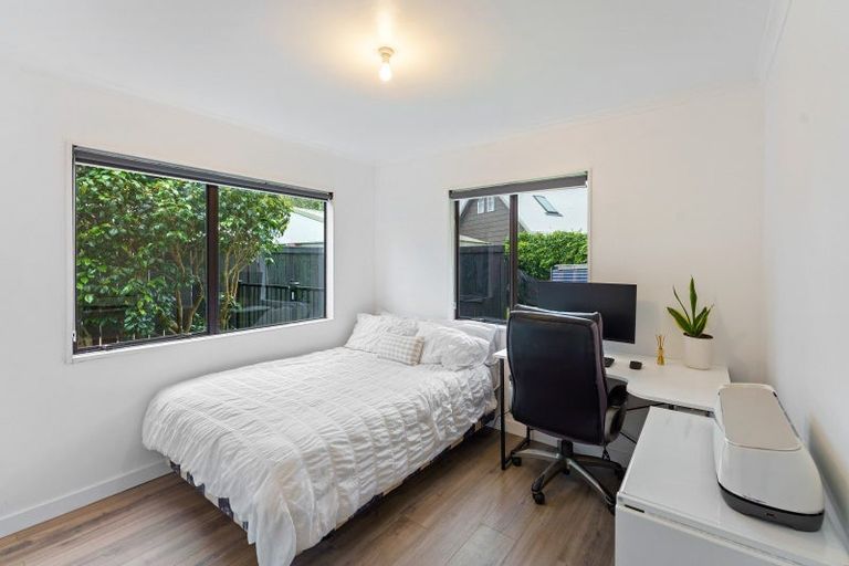 Photo of property in 24 Norfolk Crescent, Otaki Beach, Otaki, 5512