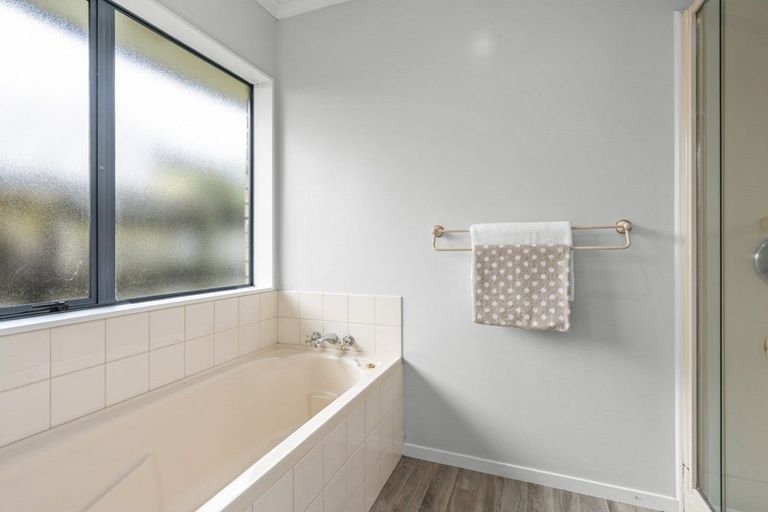 Photo of property in 47 Discovery Drive, Flagstaff, Hamilton, 3210