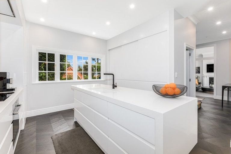 Photo of property in 49 Messines Road, Karori, Wellington, 6012