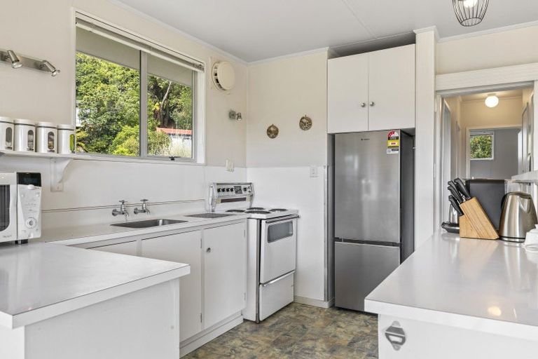 Photo of property in 64 Kaiuru Avenue, Pukawa Bay, Turangi, 3381