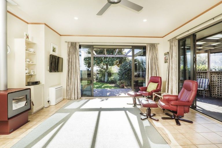 Photo of property in 61 Otia Drive, Richmond, 7020