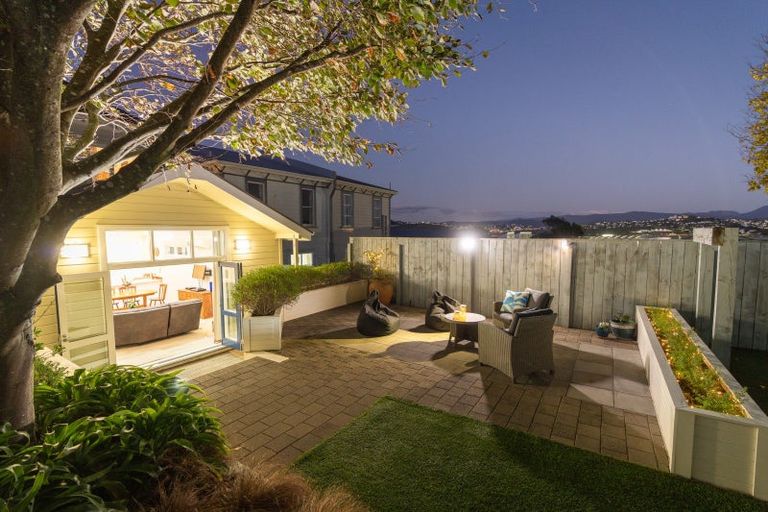 Photo of property in 23 Naughton Terrace, Kilbirnie, Wellington, 6022