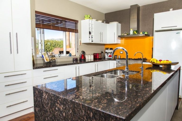 Photo of property in 6 Madison Lane, Cromwell, 9310