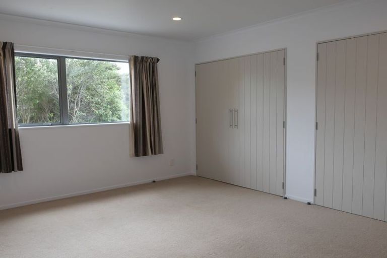 Photo of property in 17 Charlotte Way, Raumati South, Paraparaumu, 5032