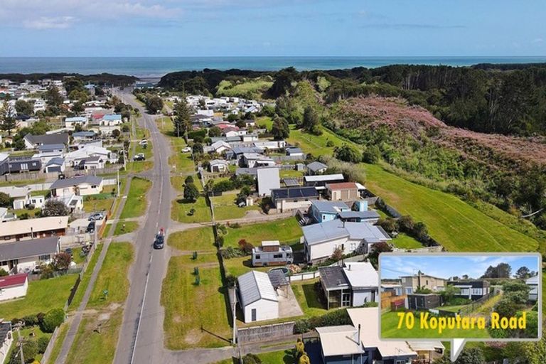 Photo of property in 70 Koputara Road, Himatangi Beach, Foxton, 4891