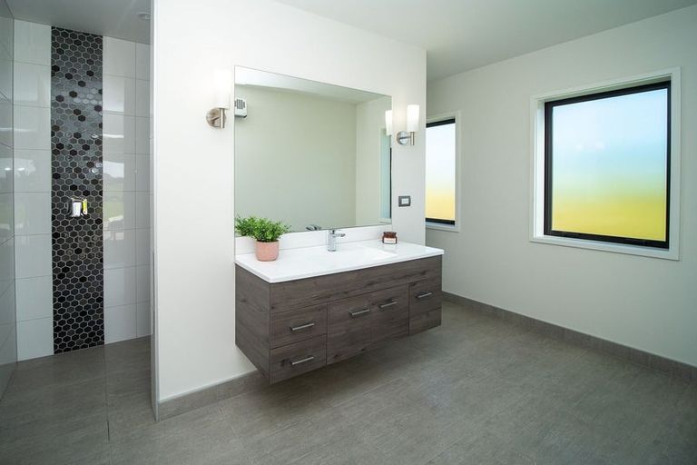 Photo of property in 64 Lakeview Lane, Mangawhai, 0573