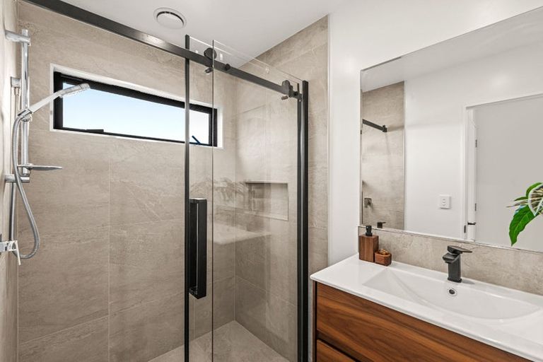 Photo of property in 27 Irvines Track, Halswell, Christchurch, 8025