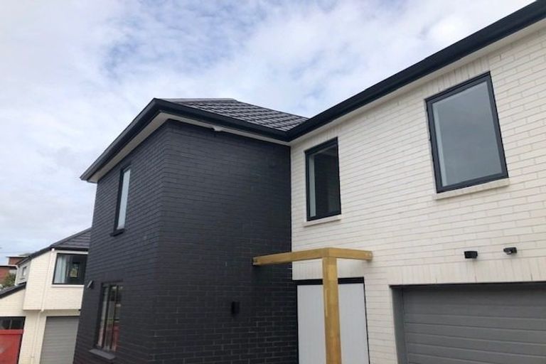 Photo of property in 31b Knightsbridge Drive, Forrest Hill, Auckland, 0620