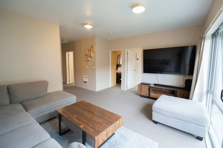 Photo of property in 8/10 Collins Street, Addington, Christchurch, 8024