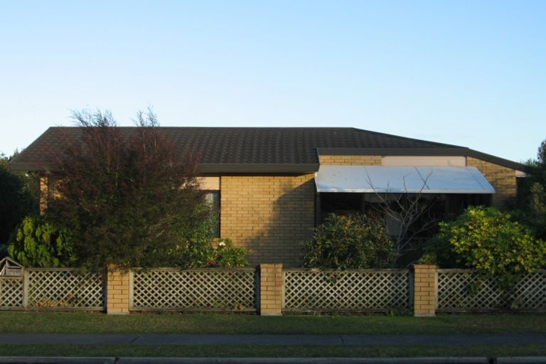 Photo of property in 120 Florence Avenue, Orewa, 0931