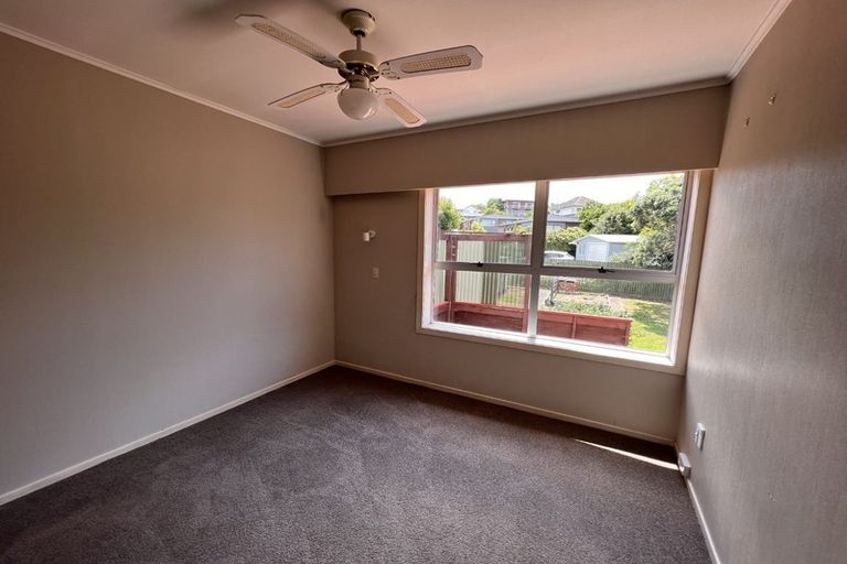 Photo of property in 86 Rosario Crescent, Red Beach, 0932