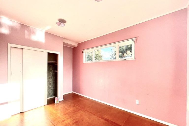 Photo of property in 27 Landscape Road, Papatoetoe, Auckland, 2025