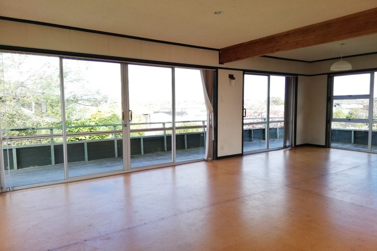 Photo of property in 198 Clovelly Road, Bucklands Beach, Auckland, 2012