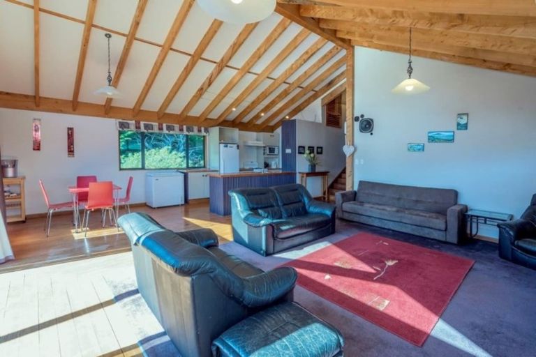Photo of property in 47 Te Moana Road, Waikanae Beach, Waikanae, 5036